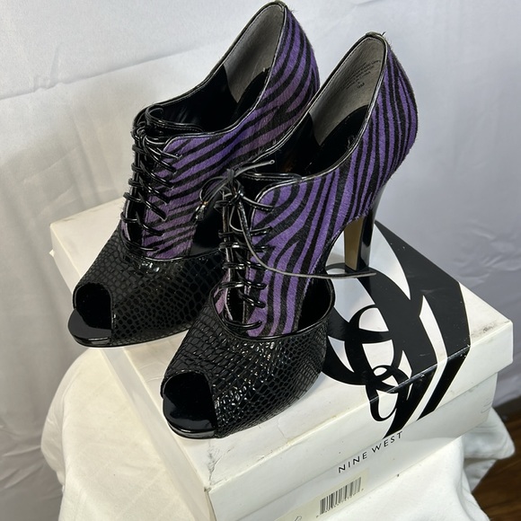 Nine West Black and Purple 4” Heels Size 9M - Picture 2 of 9